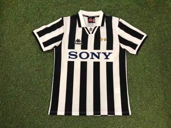 Camiseta Retro Juventus 96/97 - Primera Equipación