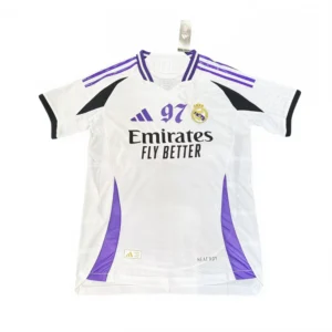 Camiseta Edición Especial Real Madrid x Omar Courtz