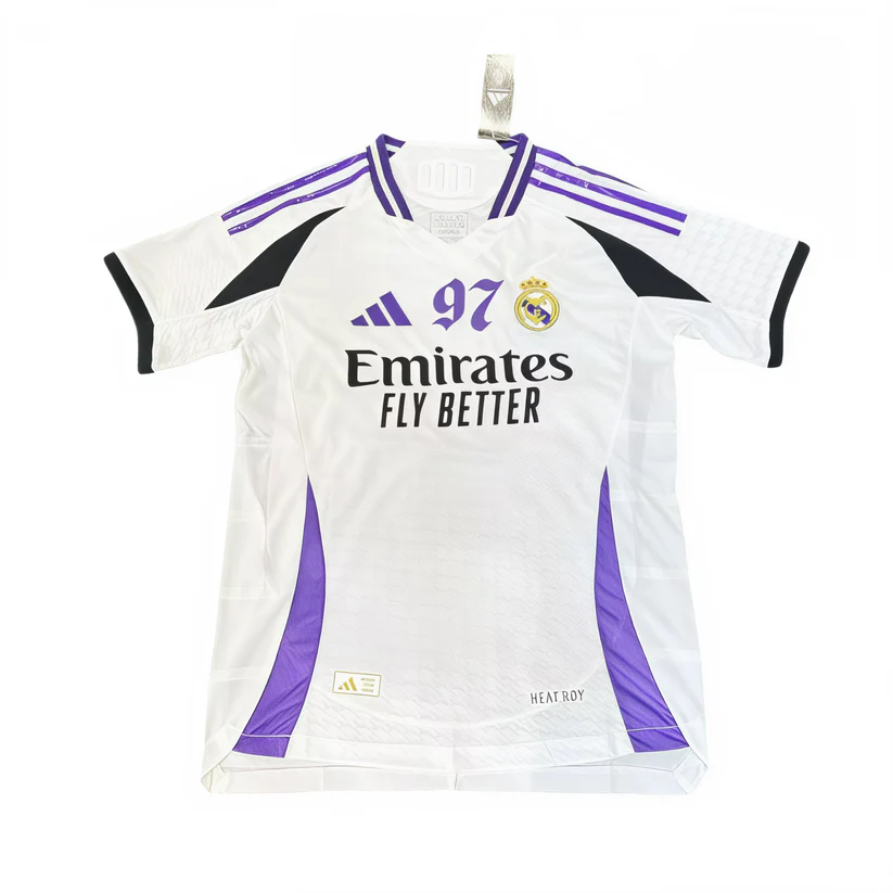 Camiseta Edición Especial Real Madrid x Omar Courtz