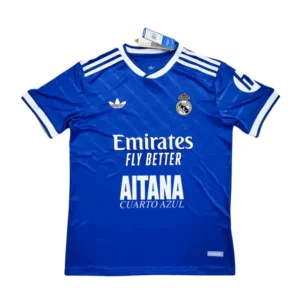Camiseta Edición Especial Real Madrid x Aitana
